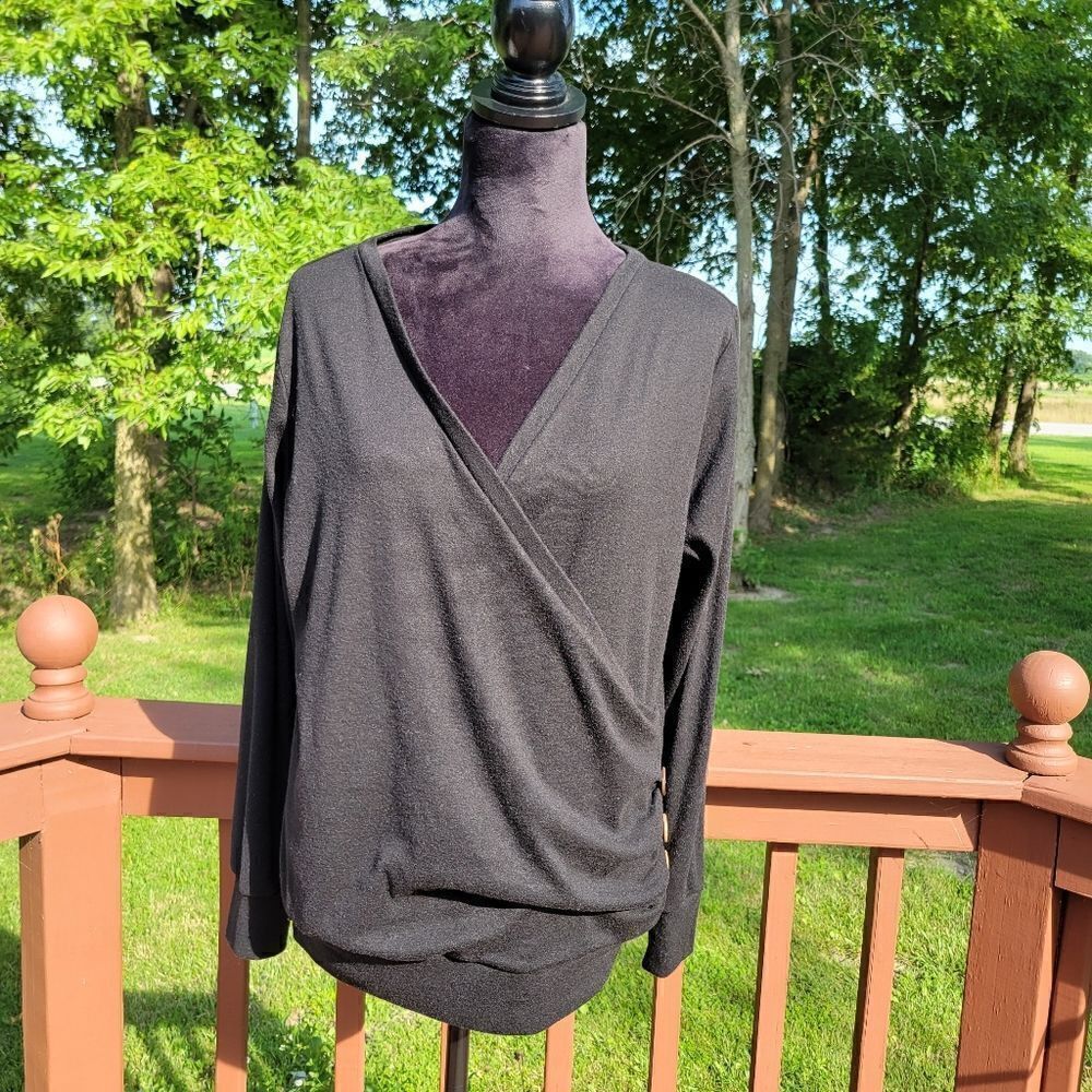 Niashot Women's Black Long Sleeve Faux Wrap Side Button Top, sz Medium